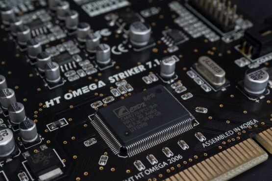 AI Boom Propels SK Hynix and Micron