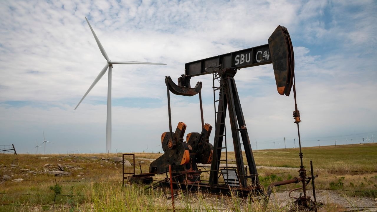 Oil Prices Surge as US Launches Fresh Strikes on Iran Amid Fragile Ceasefire